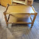 Stolek na kolečkách                     