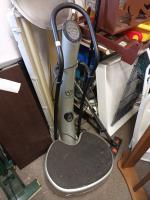 Vibrační plošina cvičící                