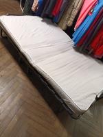 Skládací postel na kolečkách            